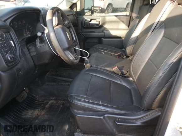 ✅ 2021 Chevrolet Silverado 2500HD Work Truck • VIN: 1GC1YLE72MF126027 • Lot: 68493335. Wystawiony na Copart z przebiegiem 154 965 mil. Bezpłatny archiwum sprzedaży aukcyjnych z USA i szczegółowy raport historii pojazdu na DreamBid. Zdjęcie 7.