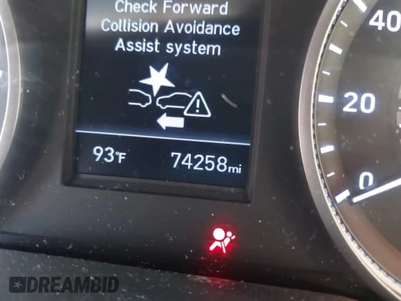 ✅ 2020 Hyundai Elantra SEL • VIN: 5NPD84LF4LH571760 • Lot: 43388686. Listed on IAAI with 74,258 mi. Free auction sales archive from the USA and detailed vehicle history report at DreamBid. Image 15.