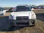 2008 Hyundai Tucson SE z VIN KM8JN12D78U860859, wystawiony jako Copart lot #78891214 z przebiegiem 183 324 mil mil oraz Szkoda całkowita • Salvage title. Historia ofert i sprzedaży dostępna na DreamBid. Obrazek 5.