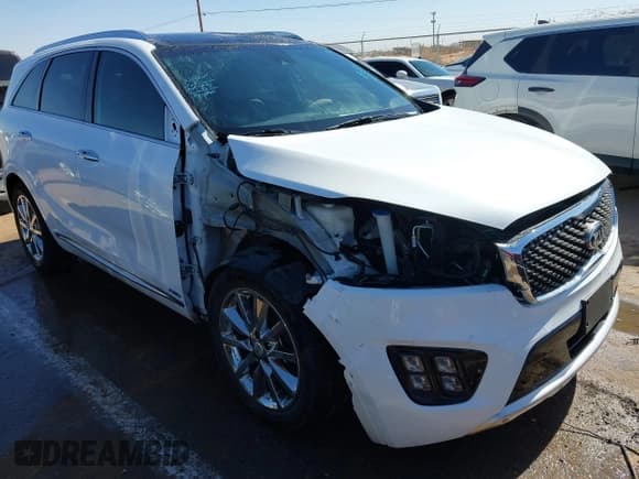 ✅ 2017 Kia Sorento SX • VIN: 5XYPKDA57HG298644 • Lot: 41472383. Listed on IAAI with 60,201 mi. Free auction sales archive from the USA and detailed vehicle history report at DreamBid. Image 1.