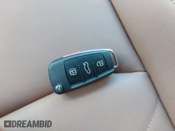 ✅ 2024 Audi Q3 S line Premium Plus • VIN: WA1EECF36R1152747 • Lot: 42110619. Listed on IAAI with 16,926 mi. Free auction sales archive from the USA and detailed vehicle history report at DreamBid. Image 11.