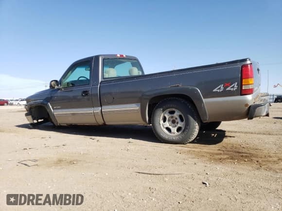 ✅ 1999 Chevrolet Silverado 1500 • VIN: 1GCEK14T3XE167881 • Лот: 77470344. Опубликован ранее на Copart с пробегом 165 062 миль. Бесплатный доступ к архиву аукционных продаж из США и подробный отчёт об истории автомобиля на DreamBid. Изображение 2.