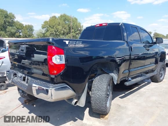 ✅ 2017 Toyota Tundra SR • VIN: 5TFRM5F12HX116750 • Lot: 43336549. Listed on IAAI with 154,532 mi. Free auction sales archive from the USA and detailed vehicle history report at DreamBid. Image 4.