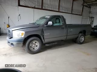 ✅ 2008 Dodge 1500 ST • VIN: 1D7HA16K48J150932 • Лот: 52685895. Опубликован ранее на Copart с пробегом 232 022 миль. Бесплатный доступ к архиву аукционных продаж из США и подробный отчёт об истории автомобиля на DreamBid. Изображение 1.