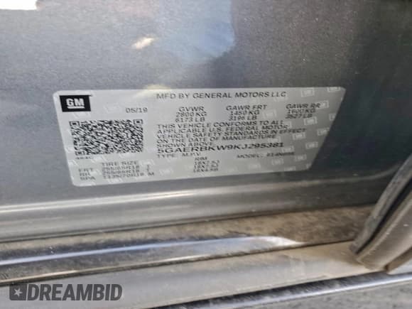 ✅ 2019 Buick Enclave Essence • VIN: 5GAERBKW9KJ295381 • Lot: 95523545. Wystawiony na Copart z przebiegiem 69 585 mil. Bezpłatny archiwum sprzedaży aukcyjnych z USA i szczegółowy raport historii pojazdu na DreamBid. Zdjęcie 13.