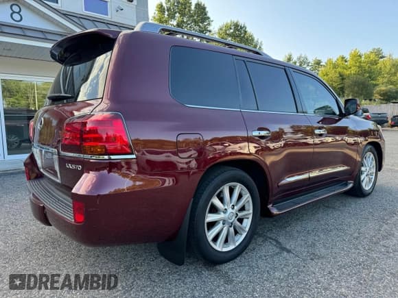 ✅ 2009 Lexus LX 570 • VIN: JTJHY00W494020397 • Lot: 69315144. Listed on Copart with 222,351 mi. Free auction sales archive from the USA and detailed vehicle history report at DreamBid. Image 4.