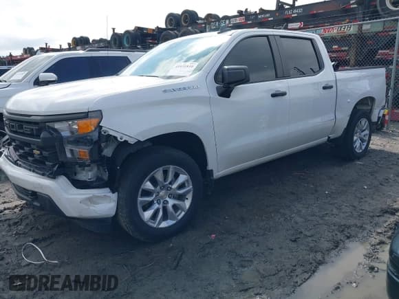 ✅ 2023 Chevrolet Silverado 1500 Custom • VIN: 3GCPABEK0PG189420 • Lot: 41931810. Wystawiony na IAAI z przebiegiem 40 505 mil. Bezpłatny archiwum sprzedaży aukcyjnych z USA i szczegółowy raport historii pojazdu na DreamBid. Zdjęcie 2.