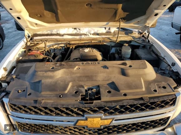 ✅ 2014 Chevrolet Silverado 2500HD Work Truck • VIN: 1GC0CVCG9EF164509 • Lot: 41623485. Wystawiony na Copart z przebiegiem 212 800 mil. Bezpłatny archiwum sprzedaży aukcyjnych z USA i szczegółowy raport historii pojazdu na DreamBid. Zdjęcie 12.