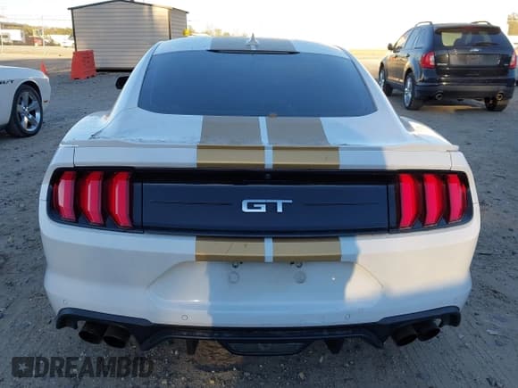 ✅ 2021 Ford Mustang GT • VIN: 1FA6P8CF6M5152528 • Lot: 41040268. Listed on IAAI with 49,739 mi. Free auction sales archive from the USA and detailed vehicle history report at DreamBid. Image 16.