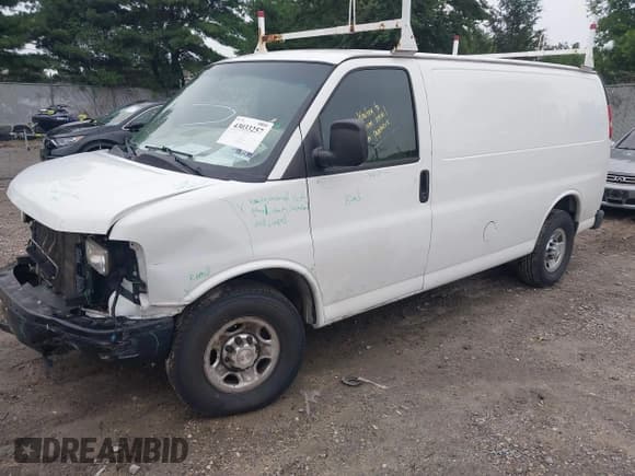 ✅ 2014 Chevrolet Express Cargo • VIN: 1GCWGFCA0E1192390 • Lot: 43033257. Listed on IAAI with 230,990 mi. Free auction sales archive from the USA and detailed vehicle history report at DreamBid. Image 2.