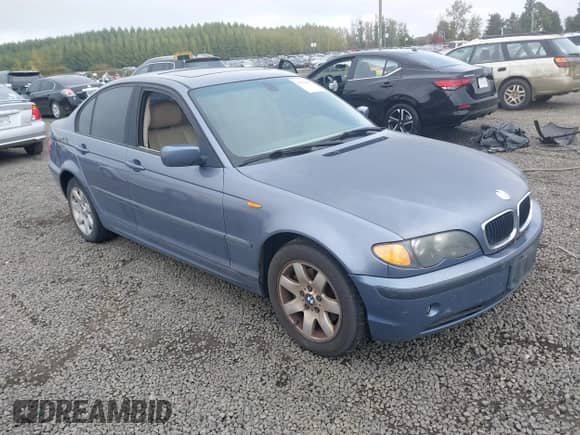 2003 BMW 3 Series 325xi с VIN WBAEU33413PM54969, выставлен на аукционе IAAI как лот 43336209 с пробегом 269 409 миль миль и . История ставок и продаж доступна на DreamBid. Изображение 1.