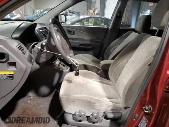 2005 Hyundai Tucson GLS z VIN KM8JN72D45U127165, wystawiony jako Copart lot #64548104 z przebiegiem 127 234 mil mil oraz Szkoda całkowita • Salvage title. Historia ofert i sprzedaży dostępna na DreamBid. Obrazek 7.