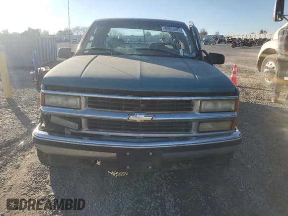 ✅ 1998 Chevrolet Silverado 1500 • VIN: 1GCEK19R3WE242218 • Lot: 90599695. Listed on Copart with 219,356 mi. Free auction sales archive from the USA and detailed vehicle history report at DreamBid. Image 5.