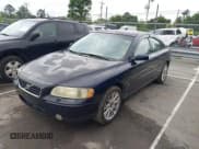 ✅ 2006 Volvo S60 2.4L Turbo • VIN: YV1RS547362528807 • Lot: 42390396. Wystawiony na IAAI z przebiegiem 218 601 mil. Bezpłatny archiwum sprzedaży aukcyjnych z USA i szczegółowy raport historii pojazdu na DreamBid. Zdjęcie 2.