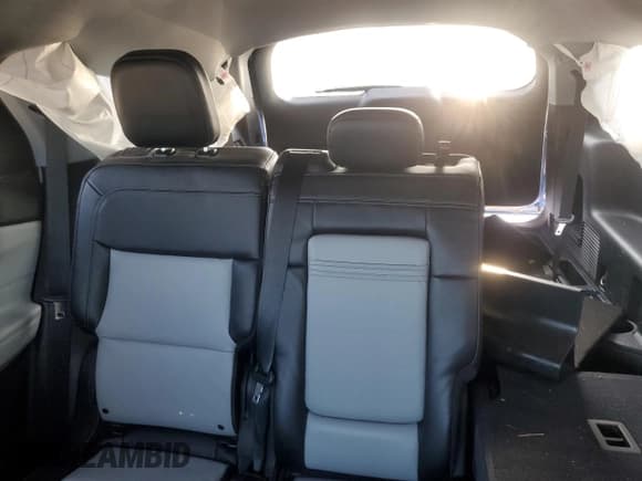 ✅ 2022 Ford Explorer XLT • VIN: 1FMSK7DH3NGA00029 • Lot: 69403685. Wystawiony na Copart z przebiegiem 75 597 mil. Bezpłatny archiwum sprzedaży aukcyjnych z USA i szczegółowy raport historii pojazdu na DreamBid. Zdjęcie 10.