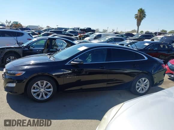 2021 Chevrolet Malibu LT z VIN 1G1ZD5ST4MF029092, wystawiony jako IAAI lot #43140843 z przebiegiem 82 605 mil mil oraz . Historia ofert i sprzedaży dostępna na DreamBid. Obrazek 14.