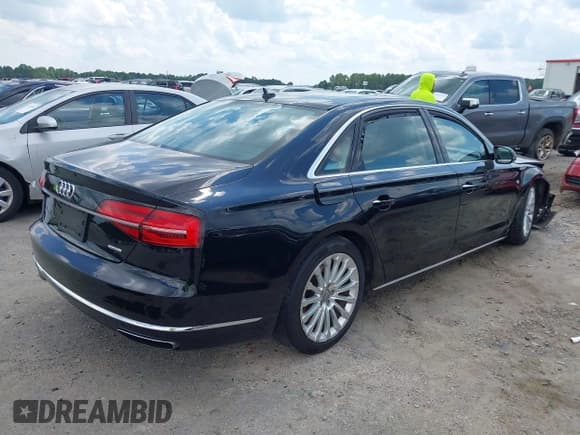 ✅ 2015 Audi A8 3.0T • VIN: WAU3GAFD3FN038341 • Lot: 42708910. Listed on IAAI with 180,825 mi. Free auction sales archive from the USA and detailed vehicle history report at DreamBid. Image 4.