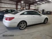 ✅ 2013 Mercedes-Benz E 350 • VIN: WDDKJ8JB3DF213795 • Lot: 60123805. Wystawiony na Copart z przebiegiem 88 885 mil. Bezpłatny archiwum sprzedaży aukcyjnych z USA i szczegółowy raport historii pojazdu na DreamBid. Zdjęcie 3.