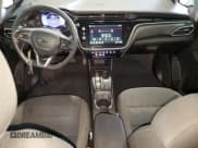 ✅ 2023 Chevrolet Bolt EV 1LT • VIN: 1G1FW6S08P4194751 • Lot: 69592084. Wystawiony na Copart z przebiegiem 26 676 mil. Bezpłatny archiwum sprzedaży aukcyjnych z USA i szczegółowy raport historii pojazdu na DreamBid. Zdjęcie 8.