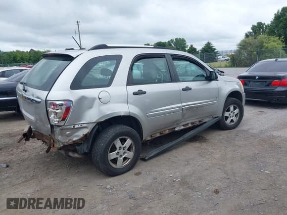 ✅ 2008 Chevrolet Equinox LS • VIN: 2CNDL23F386331397 • Лот: 42683037. Опубликован ранее на IAAI с пробегом 225 335 миль. Бесплатный доступ к архиву аукционных продаж из США и подробный отчёт об истории автомобиля на DreamBid. Изображение 4.