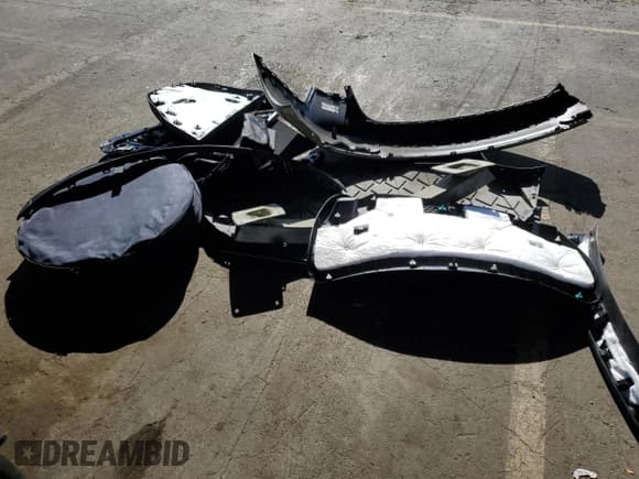 ✅ 2018 Tesla Model 3 Long Range Battery • VIN: 5YJ3E1EA6JF037160 • Lot: 82459025. Wystawiony na Copart z przebiegiem 64 866 mil. Bezpłatny archiwum sprzedaży aukcyjnych z USA i szczegółowy raport historii pojazdu na DreamBid. Zdjęcie 12.