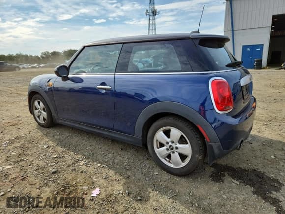 ✅ 2015 MINI Hardtop • VIN: WMWXM5C50FT938477 • Lot: 65250095. Wystawiony na Copart z przebiegiem 104 073 mil. Bezpłatny archiwum sprzedaży aukcyjnych z USA i szczegółowy raport historii pojazdu na DreamBid. Zdjęcie 2.