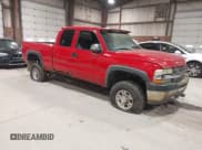 ✅ 2002 Chevrolet Silverado 2500HD • VIN: 1GCHK29U12E160263 • Lot: 43820432. Wystawiony na IAAI z przebiegiem 233 390 mil. Bezpłatny archiwum sprzedaży aukcyjnych z USA i szczegółowy raport historii pojazdu na DreamBid. Zdjęcie 1.