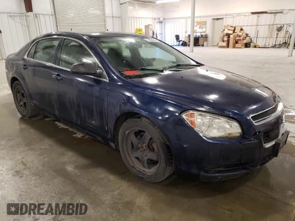 ✅ 2010 Chevrolet Malibu 1LS • VIN: 1G1ZB5EB6AF173232 • Lot: 74924084. Listed on Copart with 187,618 mi. Free auction sales archive from the USA and detailed vehicle history report at DreamBid. Image 4.