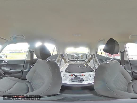 ✅ 2024 Hyundai Venue SE • VIN: KMHRB8A31RU280098 • Lot: 52930235. Listed on Copart with 28,246 mi. Free auction sales archive from the USA and detailed vehicle history report at DreamBid. Image 16.