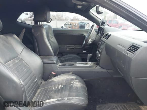 ✅ 2014 Dodge Challenger Rallye Redline • VIN: 2C3CDYAG2EH123527 • Lot: 41749303. Wystawiony na IAAI z przebiegiem 89 009 mil. Bezpłatny archiwum sprzedaży aukcyjnych z USA i szczegółowy raport historii pojazdu na DreamBid. Zdjęcie 5.