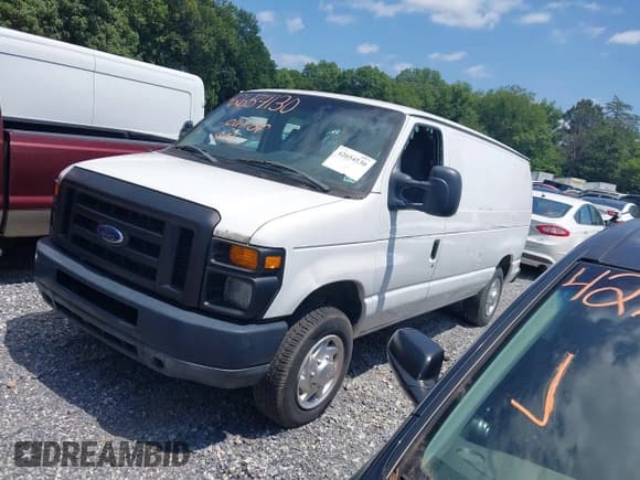 ✅ 2011 Ford Econoline Cargo Commercial • VIN: 1FTNE1EW2BDA03231 • Lot: 42654130. Listed on IAAI with 112,010 mi. Free auction sales archive from the USA and detailed vehicle history report at DreamBid. Image 2.