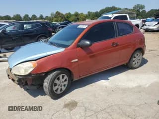 ✅ 2008 Hyundai Accent GS • VIN: KMHCM36C88U064064 • Лот: 71837575. Опубликован ранее на Copart с пробегом 276 254 миль. Бесплатный доступ к архиву аукционных продаж из США и подробный отчёт об истории автомобиля на DreamBid. Изображение 1.