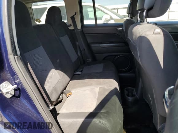 ✅ 2013 Jeep Patriot Sport • VIN: 1C4NJPBAXDD272247 • Lot: 60102925. Listed on Copart with 156,579 mi. Free auction sales archive from the USA and detailed vehicle history report at DreamBid. Image 11.