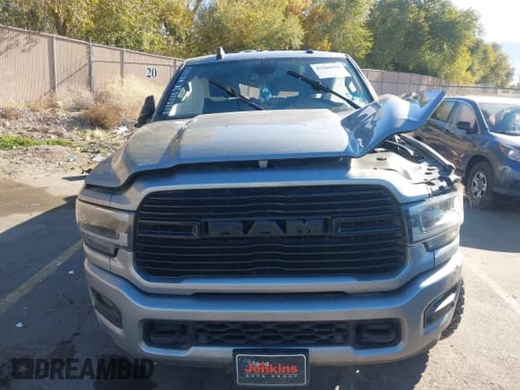✅ 2022 Ram 2500 Laramie • VIN: 3C6UR5FL2NG228372 • Lot: 43560056. Listed on IAAI with 72,360 mi. Free auction sales archive from the USA and detailed vehicle history report at DreamBid. Image 12.