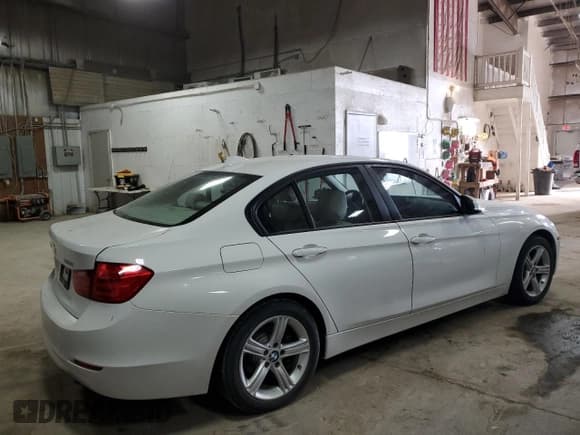 ✅ 2013 BMW 3 Series 328i xDrive • VIN: WBA3B5C5XDF596312 • Lot: 88660715. Wystawiony na Copart z przebiegiem 76 751 mil. Bezpłatny archiwum sprzedaży aukcyjnych z USA i szczegółowy raport historii pojazdu na DreamBid. Zdjęcie 3.