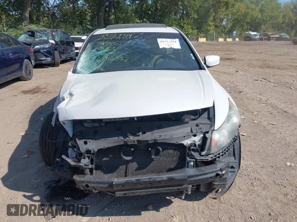 ✅ 2012 Honda Accord EX-L • VIN: 1HGCP3F87CA016557 • Lot: 43227314. Listed on IAAI with 203,497 mi. Free auction sales archive from the USA and detailed vehicle history report at DreamBid. Image 13.