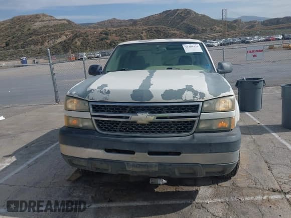 ✅ 2006 Chevrolet Silverado 1500 • VIN: 1GBHC23U36F265638 • Лот: 42360129. Опубликован ранее на IAAI с пробегом 182 385 миль. Бесплатный доступ к архиву аукционных продаж из США и подробный отчёт об истории автомобиля на DreamBid. Изображение 12.