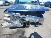 ✅ 1995 GMC Sierra 1500 • VIN: 1GTEC14H1SZ506910 • Lot: 42905731. Wystawiony na IAAI z przebiegiem 361 784 mil. Bezpłatny archiwum sprzedaży aukcyjnych z USA i szczegółowy raport historii pojazdu na DreamBid. Zdjęcie 6.