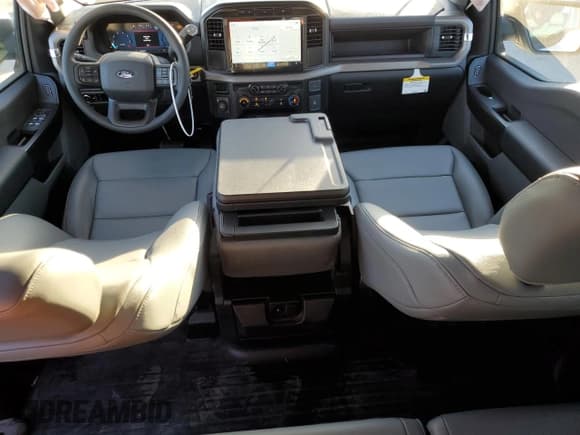 ✅ 2024 Ford F-150 XL • VIN: 1FTEW1LP6RKE37988 • Lot: 86981784. Listed on Copart with 1,225 mi. Free auction sales archive from the USA and detailed vehicle history report at DreamBid. Image 8.