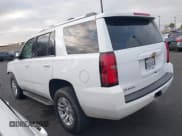 ✅ 2019 Chevrolet Tahoe LT • VIN: 1GNSKBKC5KR273544 • Lot: 42085800. Wystawiony na IAAI z przebiegiem 99 537 mil. Bezpłatny archiwum sprzedaży aukcyjnych z USA i szczegółowy raport historii pojazdu na DreamBid. Zdjęcie 15.
