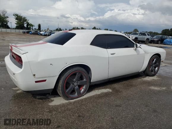 ✅ 2013 Dodge Challenger SXT • VIN: 2C3CDYAG8DH511358 • Lot: 73343814. Wystawiony na Copart z przebiegiem 120 442 mil. Bezpłatny archiwum sprzedaży aukcyjnych z USA i szczegółowy raport historii pojazdu na DreamBid. Zdjęcie 3.