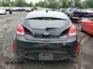 2016 Hyundai Veloster z VIN KMHTC6AD5GU250910, wystawiony jako Copart lot #60926793 z przebiegiem 78 205 mil mil oraz . Historia ofert i sprzedaży dostępna na DreamBid. Obrazek 6.