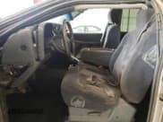 ✅ 2001 Chevrolet Silverado 1500 LT • VIN: 1GCEK19TX1E216333 • Lot: 76453664. Wystawiony na Copart z przebiegiem 159 485 mil. Bezpłatny archiwum sprzedaży aukcyjnych z USA i szczegółowy raport historii pojazdu na DreamBid. Zdjęcie 7.