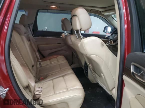 ✅ 2015 Jeep Grand Cherokee Limited • VIN: 1C4RJFBG0FC804310 • Лот: 92297565. Опубликован ранее на Copart с пробегом 121 717 миль. Бесплатный доступ к архиву аукционных продаж из США и подробный отчёт об истории автомобиля на DreamBid. Изображение 11.