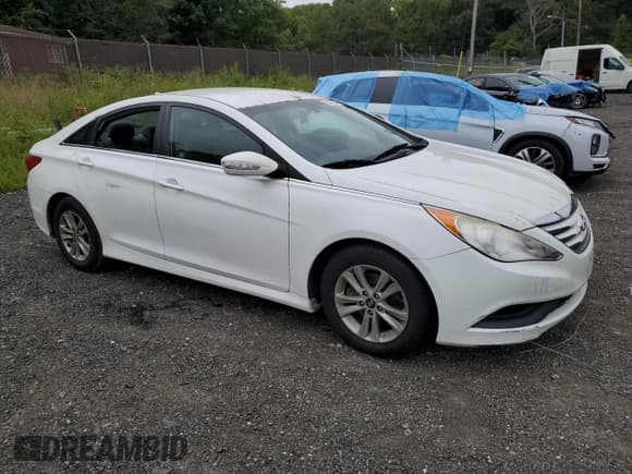 ✅ 2014 Hyundai Sonata GLS • VIN: 5NPEB4AC6EH906695 • Lot: 68576644. Listed on Copart with 162,729 mi. Free auction sales archive from the USA and detailed vehicle history report at DreamBid. Image 4.