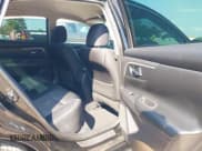 ✅ 2017 Nissan Altima SR • VIN: 1N4AL3AP8HC247615 • Lot: 43220291. Wystawiony na IAAI z przebiegiem 160 254 mil. Bezpłatny archiwum sprzedaży aukcyjnych z USA i szczegółowy raport historii pojazdu na DreamBid. Zdjęcie 8.