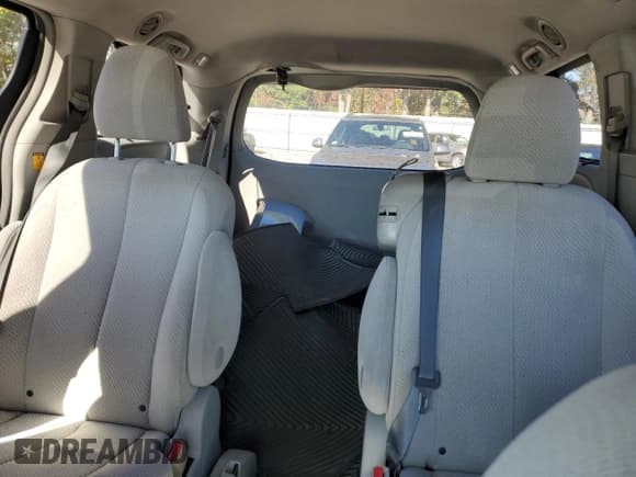 ✅ 2012 Toyota Sienna LE AAS • VIN: 5TDKK3DC2CS236854 • Lot: 86838535. Listed on Copart with 105,507 mi. Free auction sales archive from the USA and detailed vehicle history report at DreamBid. Image 10.