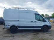 ✅ 2019 Ford Transit • VIN: 1FTYR1CM2KKA03941 • Lot: 42161505. Wystawiony na IAAI z przebiegiem 70 145 mil. Bezpłatny archiwum sprzedaży aukcyjnych z USA i szczegółowy raport historii pojazdu na DreamBid. Zdjęcie 12.