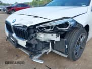 ✅ 2022 BMW 2 Series 228i • VIN: WBA53AK01N7K13261 • Lot: 42998411. Wystawiony na IAAI z przebiegiem 50 040 mil. Bezpłatny archiwum sprzedaży aukcyjnych z USA i szczegółowy raport historii pojazdu na DreamBid. Zdjęcie 6.