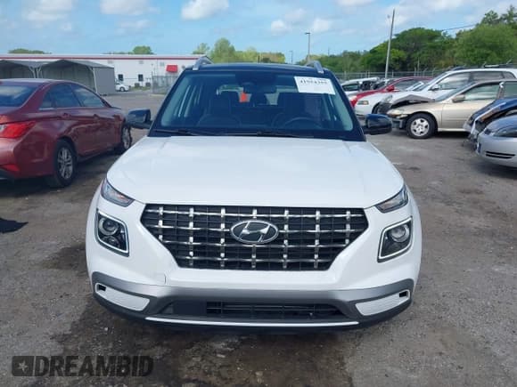 ✅ 2023 Hyundai Venue Limited • VIN: KMHRC8A33PU234766 • Lot: 41954355. Listed on IAAI with 33,580 mi. Free auction sales archive from the USA and detailed vehicle history report at DreamBid. Image 12.